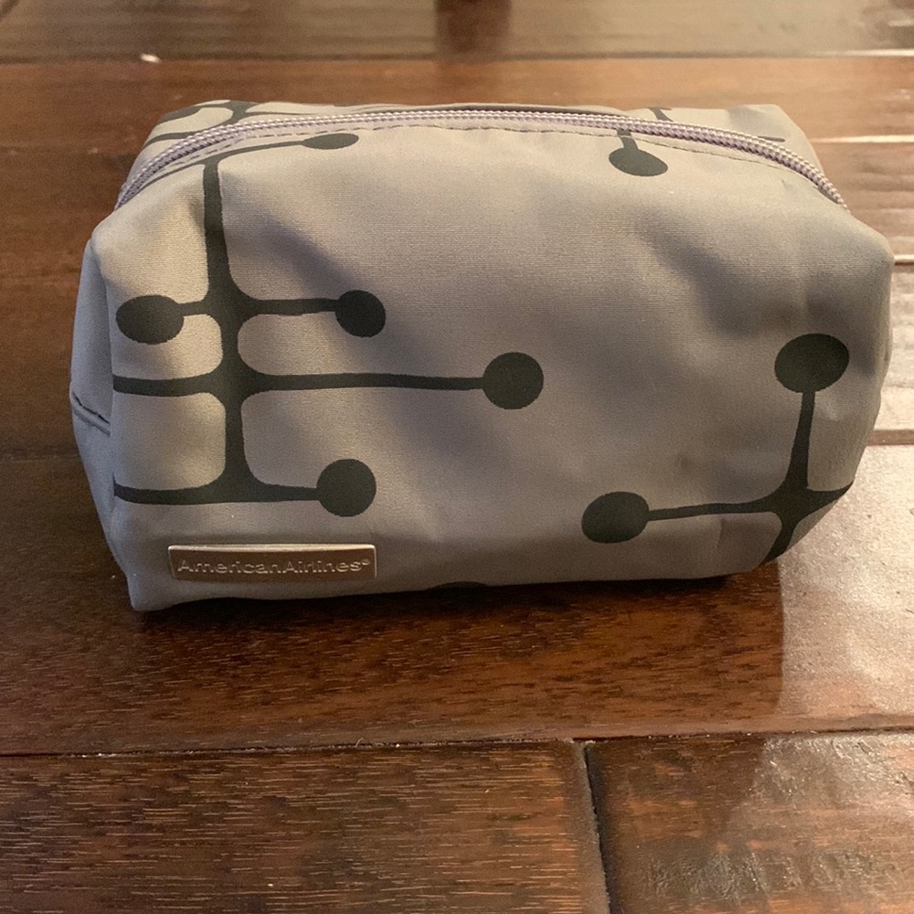 American Airlines Eames Pattern Gray Zip pouch Dopp kit